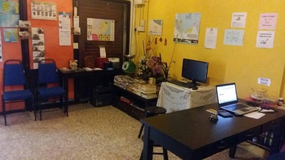 Cocoa Mews Cafe&Homestay George Town Eksteriør billede