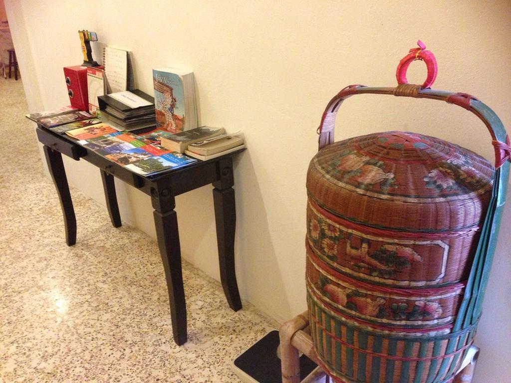 Cocoa Mews Cafe&Homestay George Town Eksteriør billede