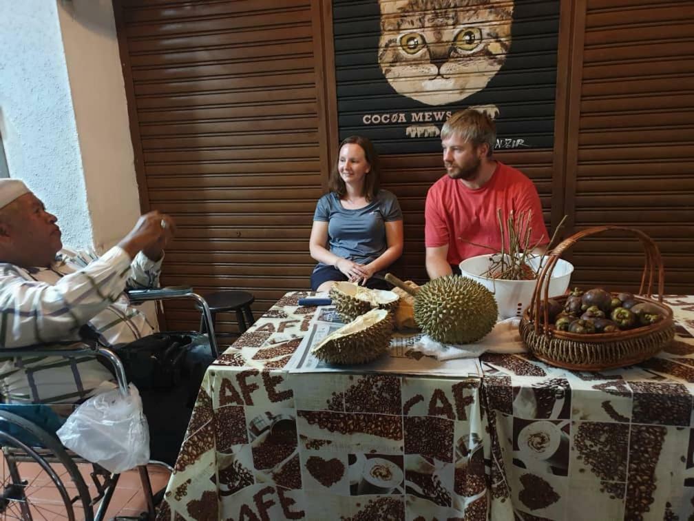 Cocoa Mews Cafe&Homestay George Town Eksteriør billede